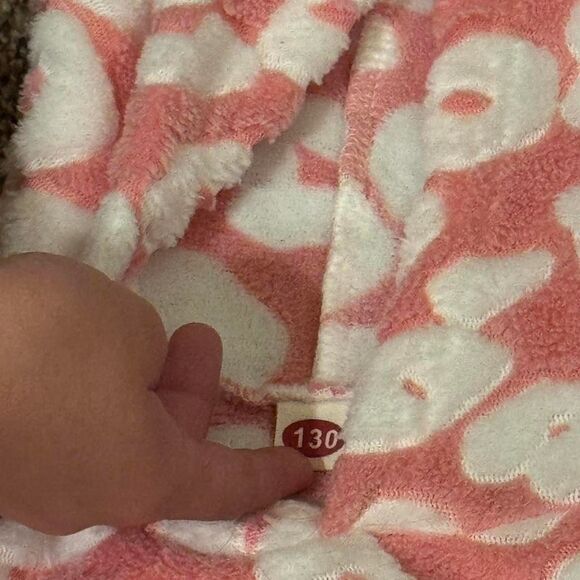 Girls Pink and white Hoodie size 7/8 "130" - Picture 3 of 3